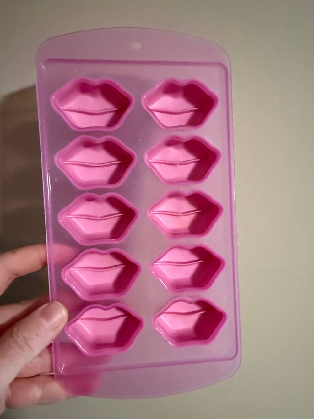 Kisses Lips Shape 10 Ice Cube Tray Mold Pink Novelty Gag Gift